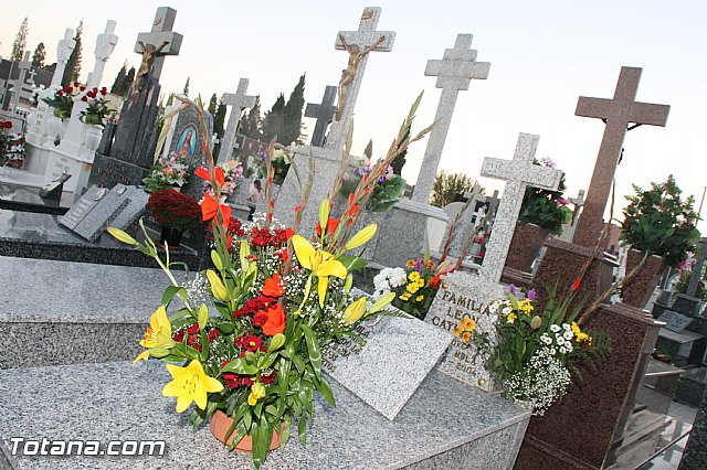 Cementerio. Das previos a Todos los Santos - 114
