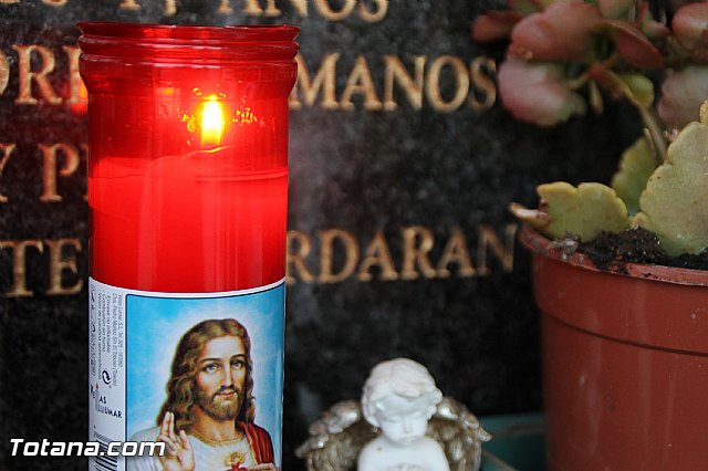 Cementerio. Das previos a Todos los Santos - 116