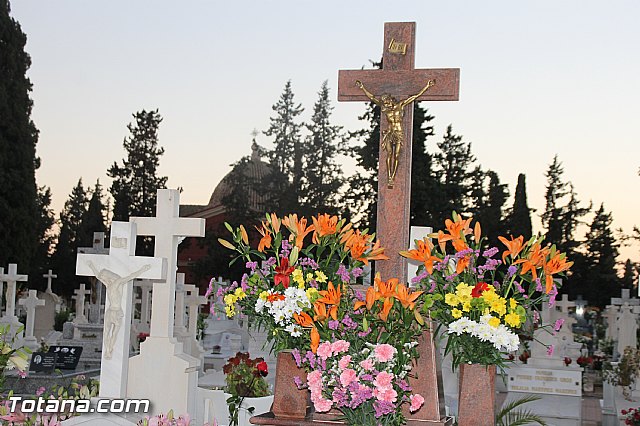 Cementerio. Das previos a Todos los Santos - 144