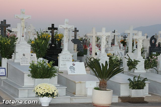 Cementerio. Das previos a Todos los Santos - 151
