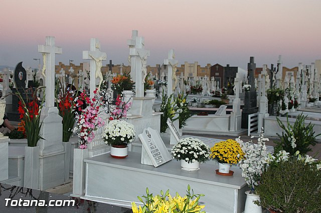 Cementerio. Das previos a Todos los Santos - 155