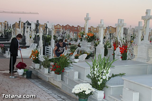 Cementerio. Das previos a Todos los Santos - 159