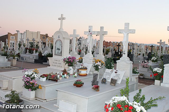Cementerio. Das previos a Todos los Santos - 168