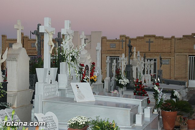Cementerio. Das previos a Todos los Santos - 173