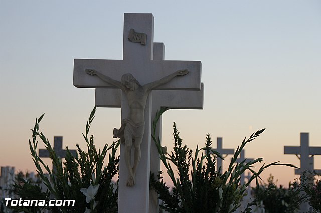 Cementerio. Das previos a Todos los Santos - 174
