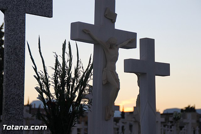 Cementerio. Das previos a Todos los Santos - 181