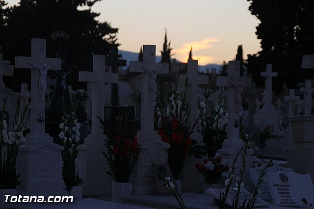 Cementerio. Das previos a Todos los Santos - 182