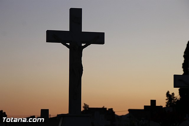 Cementerio. Das previos a Todos los Santos - 197