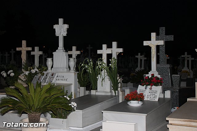 Cementerio. Das previos a Todos los Santos - 206