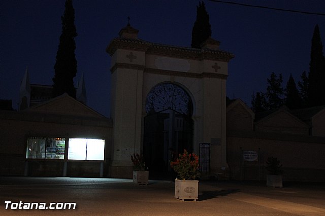 Cementerio. Das previos a Todos los Santos - 215