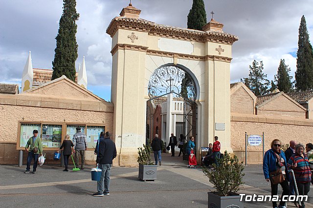 Cementerio. Da previo a la festividad de Todos los Santos 2018 - 14