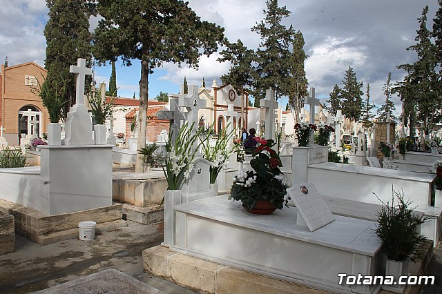 Cementerio. Da previo a la festividad de Todos los Santos 2018 - 32