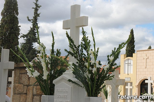 Cementerio. Da previo a la festividad de Todos los Santos 2018 - 46