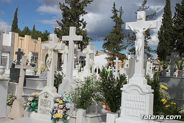 Cementerio. Da previo a la festividad de Todos los Santos 2018 - 48