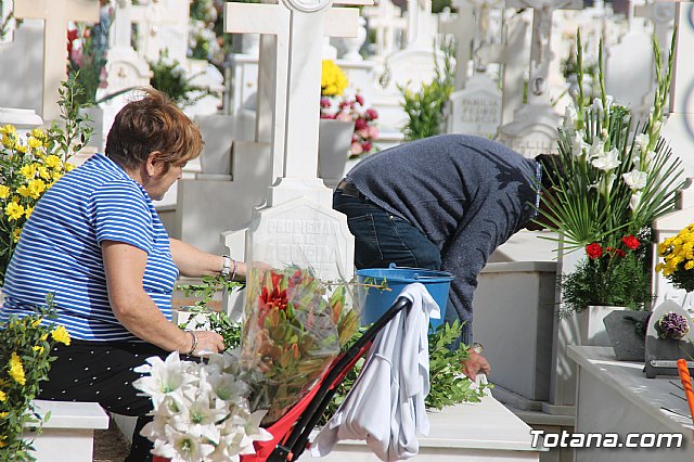 Cementerio. Da previo a la festividad de Todos los Santos 2018 - 57