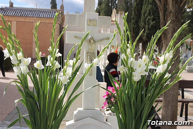 Cementerio. Da previo a la festividad de Todos los Santos 2018 - 63