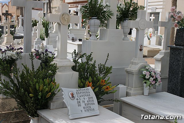 Cementerio. Da previo a la festividad de Todos los Santos 2018 - 71