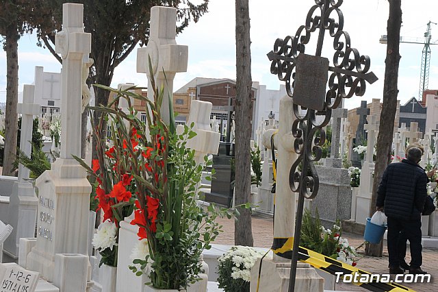 Cementerio. Da previo a la festividad de Todos los Santos 2018 - 88