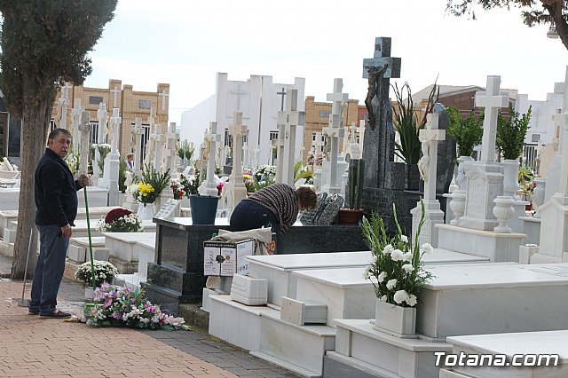 Cementerio. Da previo a la festividad de Todos los Santos 2018 - 90