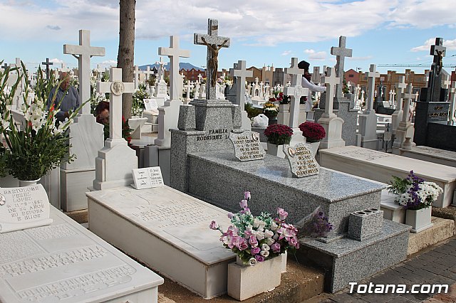Cementerio. Da previo a la festividad de Todos los Santos 2018 - 97