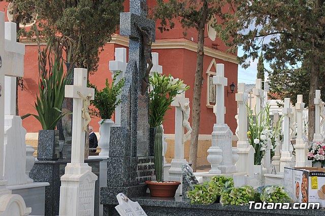 Cementerio. Da previo a la festividad de Todos los Santos 2018 - 102