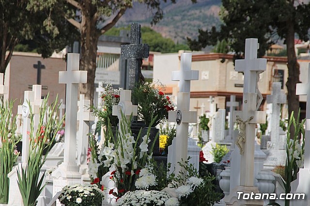 Cementerio. Da previo a la festividad de Todos los Santos 2018 - 112