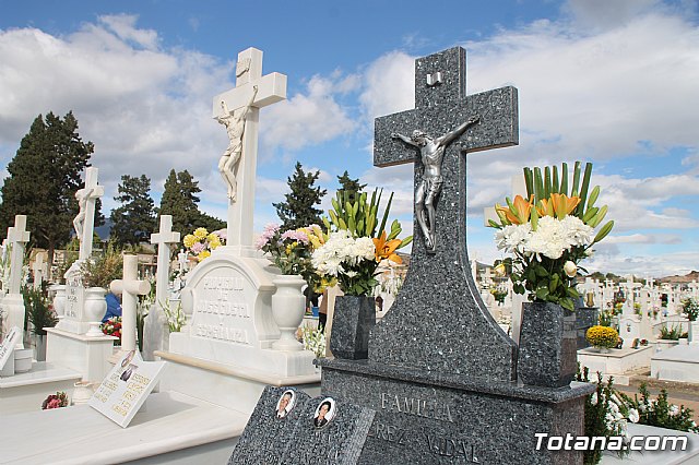 Cementerio. Da previo a la festividad de Todos los Santos 2018 - 115