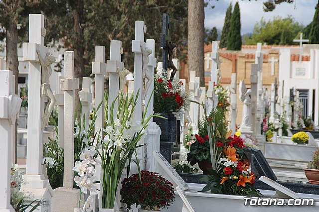 Cementerio. Da previo a la festividad de Todos los Santos 2018 - 120