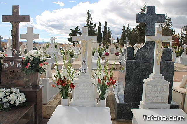 Cementerio. Da previo a la festividad de Todos los Santos 2018 - 142