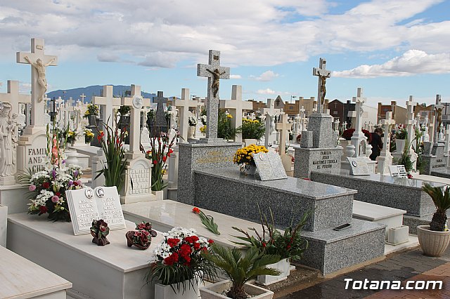 Cementerio. Da previo a la festividad de Todos los Santos 2018 - 146