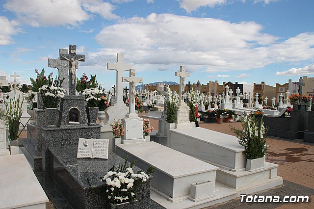 Cementerio. Da previo a la festividad de Todos los Santos 2018 - 148