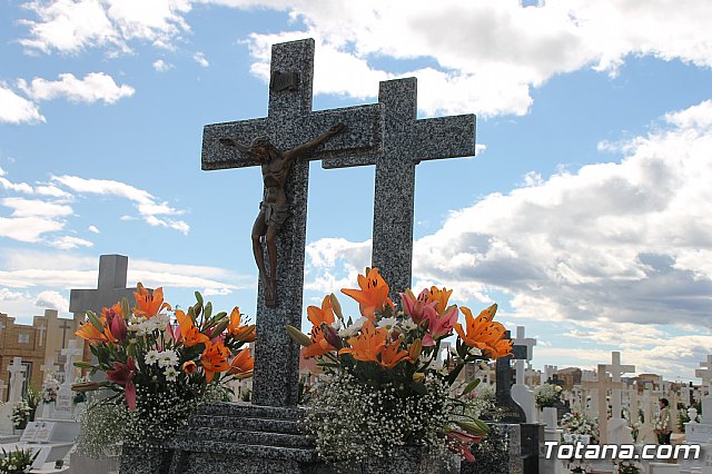 Cementerio. Da previo a la festividad de Todos los Santos 2018 - 154