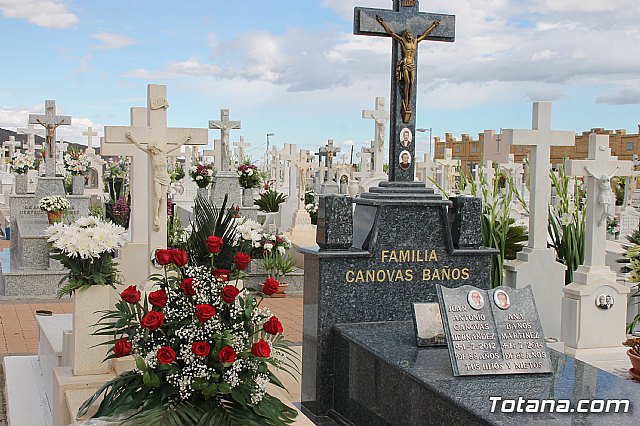 Cementerio. Da previo a la festividad de Todos los Santos 2018 - 157