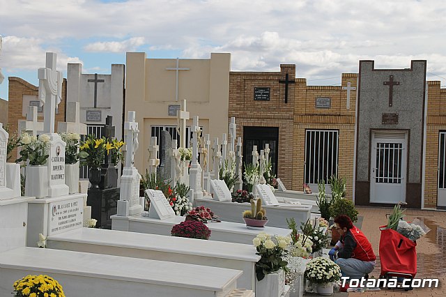 Cementerio. Da previo a la festividad de Todos los Santos 2018 - 159