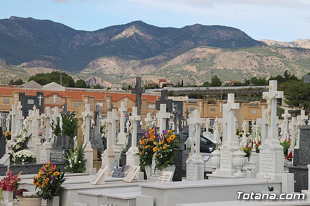 Cementerio. Da previo a la festividad de Todos los Santos 2018 - 160