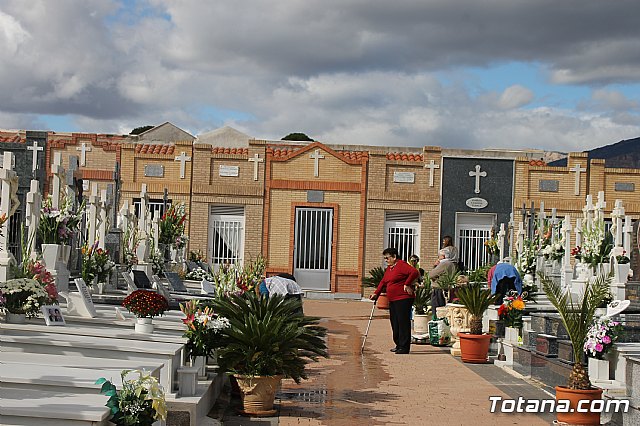 Cementerio. Da previo a la festividad de Todos los Santos 2018 - 200