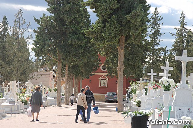 Cementerio. Da previo a la festividad de Todos los Santos 2018 - 205