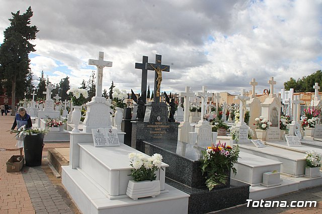 Cementerio. Da previo a la festividad de Todos los Santos 2018 - 207