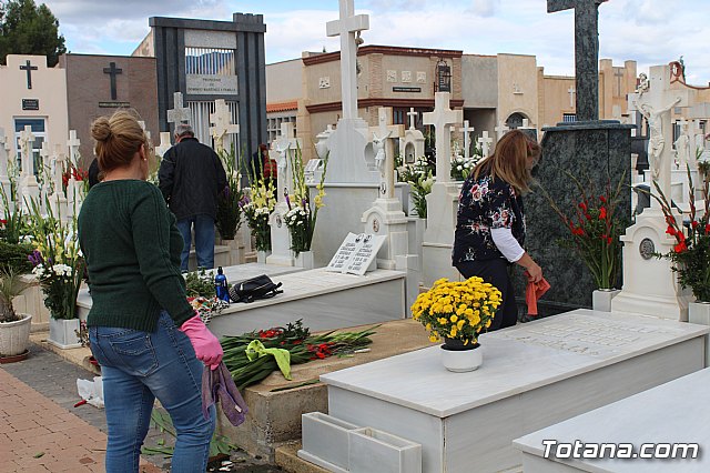 Cementerio. Da previo a la festividad de Todos los Santos 2018 - 216