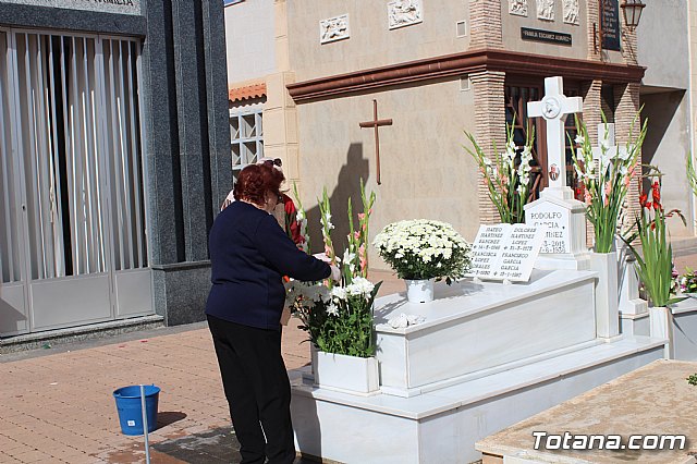 Cementerio. Da previo a la festividad de Todos los Santos 2018 - 220