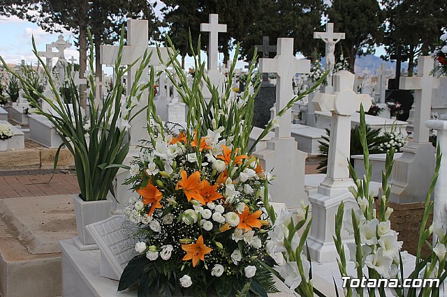 Cementerio. Da previo a la festividad de Todos los Santos 2018 - 248
