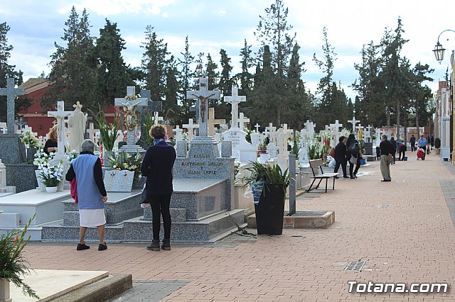 Cementerio. Da previo a la festividad de Todos los Santos 2018 - 251