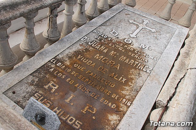 Cementerio. Da previo a la festividad de Todos los Santos 2018 - 254