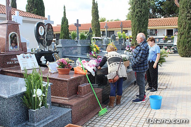 Cementerio. Da previo a la festividad de Todos los Santos 2018 - 275