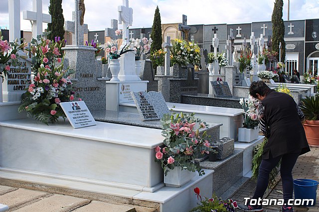 Cementerio. Da previo a la festividad de Todos los Santos 2018 - 283