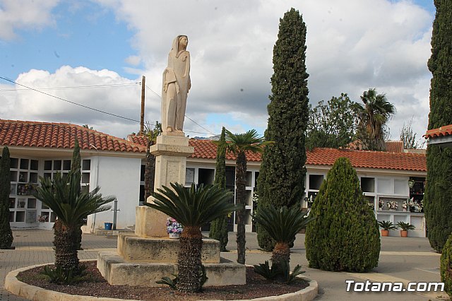 Cementerio. Da previo a la festividad de Todos los Santos 2018 - 285