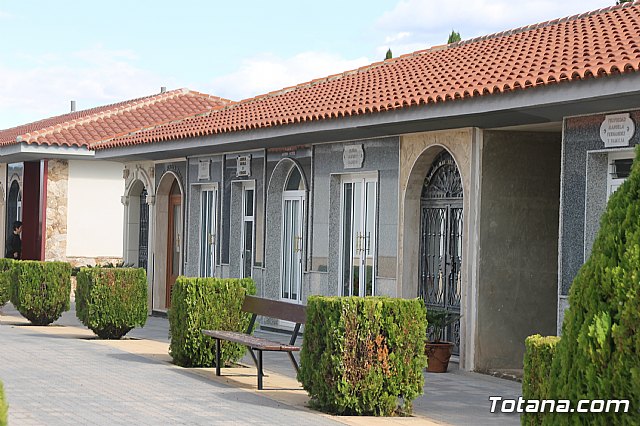 Cementerio. Da previo a la festividad de Todos los Santos 2018 - 286