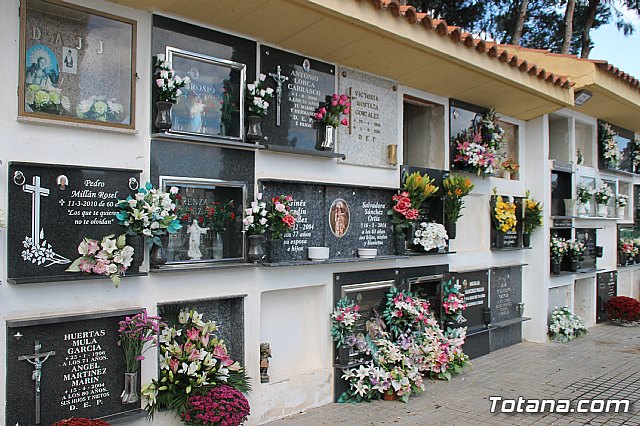 Cementerio. Da previo a la festividad de Todos los Santos 2018 - 295