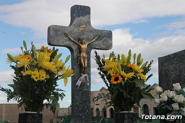 Cementerio. Da previo a la festividad de Todos los Santos 2018 - 308