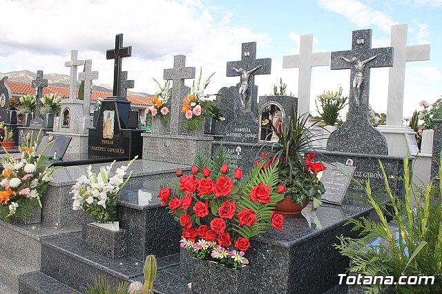 Cementerio. Da previo a la festividad de Todos los Santos 2018 - 311